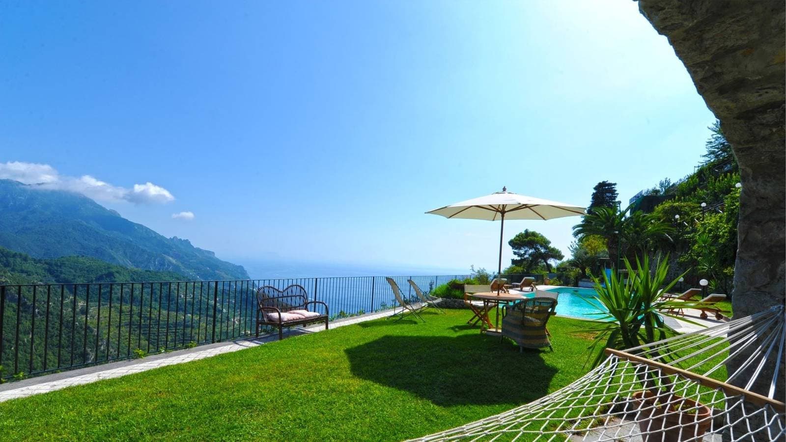 Foto 12 von 52: Villa für 10 Personen mit Pool