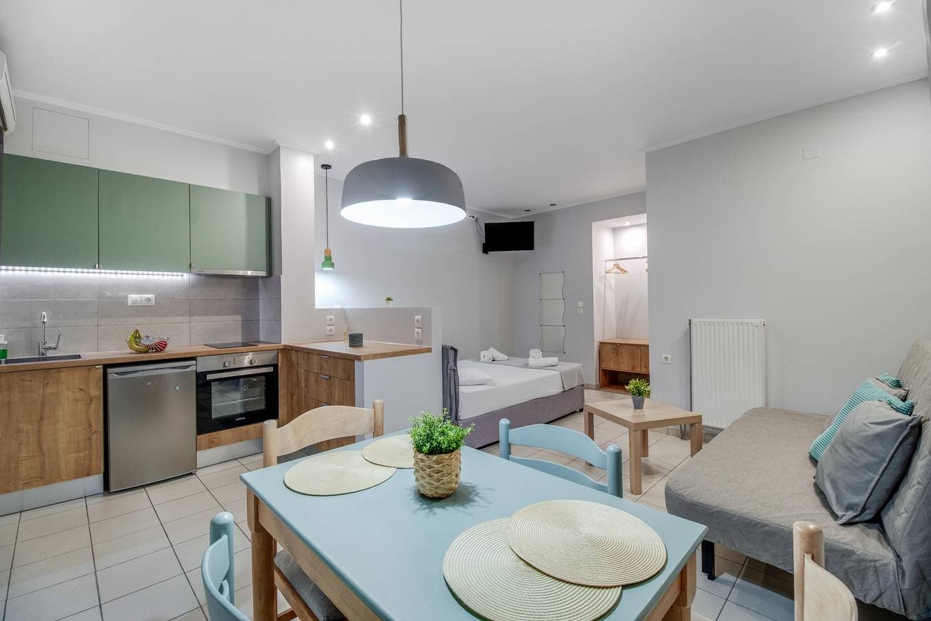 Foto 3 von 20: Einzimmerapartment 'Elaia 4' mit Bergblick, WLAN und Klimaanlage