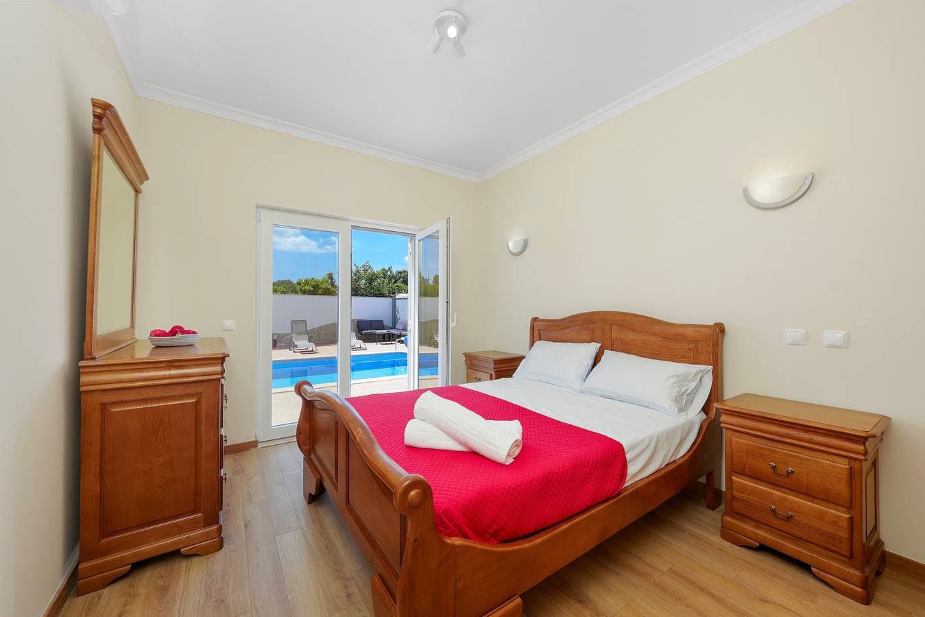 Foto 11 von 36: Casa Sun Zen – Villa mit 4 Schlafzimmern, Pool und Billardtisch