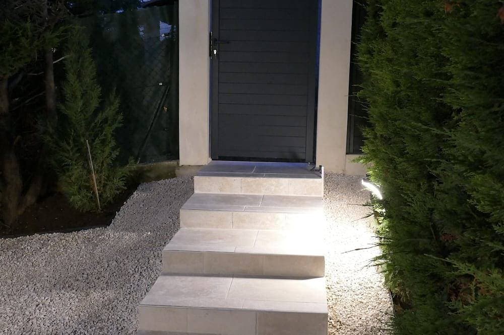 Foto 9 von 28: Im Herzen des Luberon Luxus-Apartment mit privatem beheiztem Pool in einer ruhigen