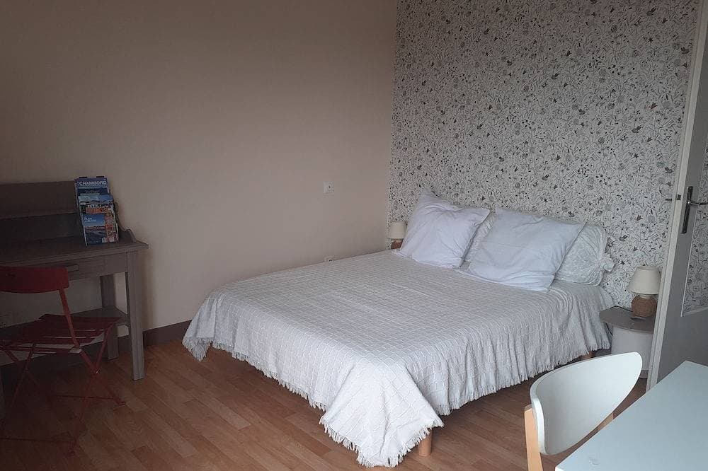 Foto 2 von 8: Studio 2/3 Pers - à 2 pas de la Loire - Balcon - Parking Privé - Box Vélos - 2