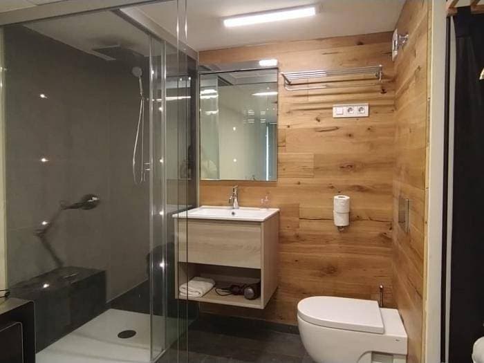 Foto 7 von 12: Charmantes Studio in der Nähe des Arc de Triomphe in einem Gebäude mit Gemeinsch