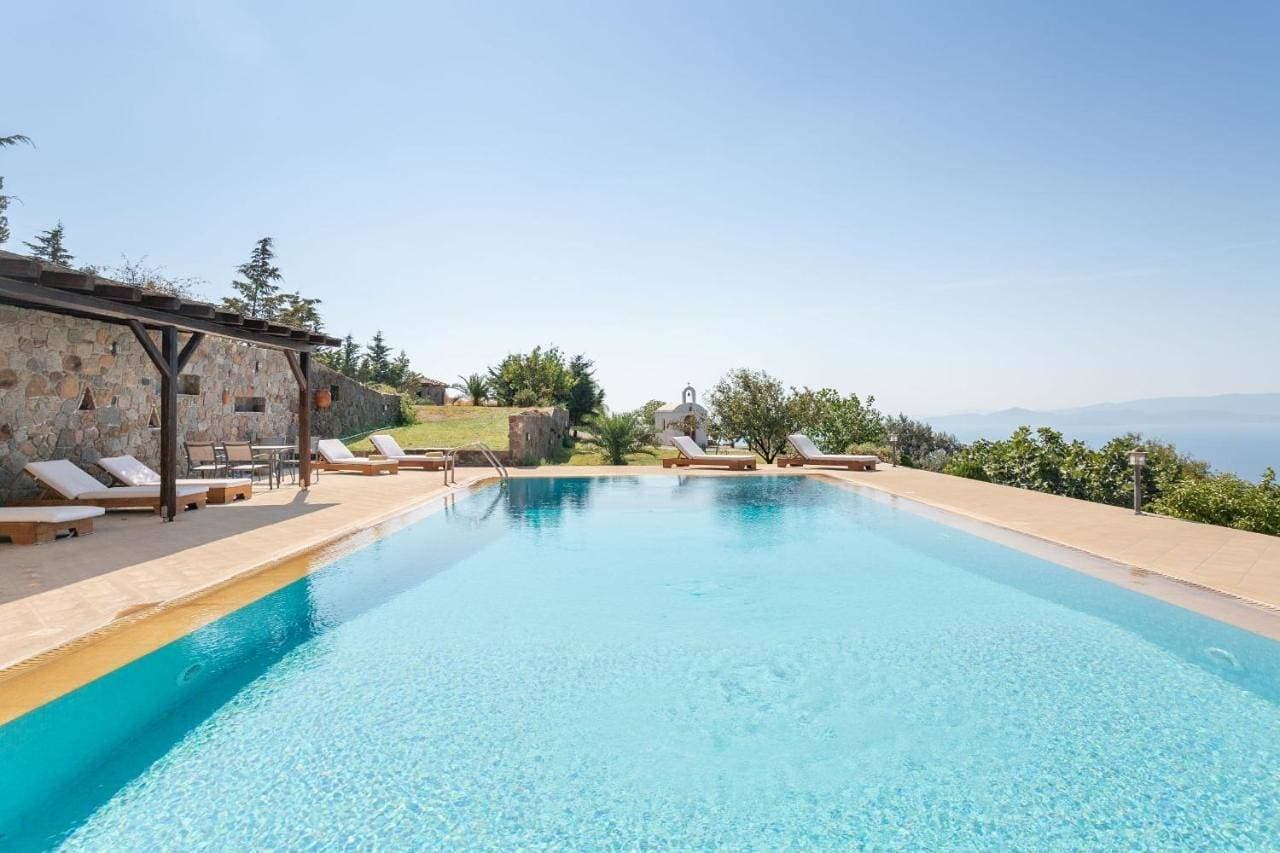 Foto 3 von 51: Villa Archangelos Aegina