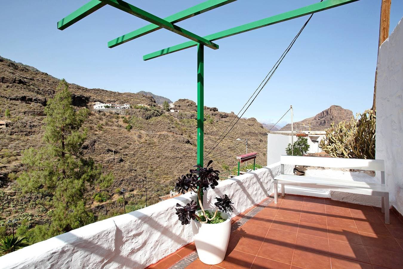 Foto 13 von 30: Ferienhaus „Casa Cueva Tejeda 2 Dorm“ mit Meerblick, privater Terrasse & WLAN