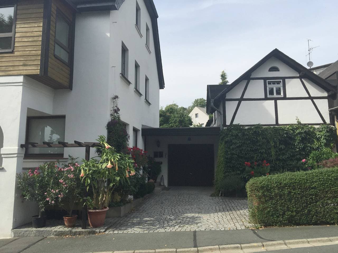 Foto 3 von 19: Ferienwohnung "Am Eisenbühl" - 3-Sterne-Ferienwohnung (90qm) mit Panoramablick