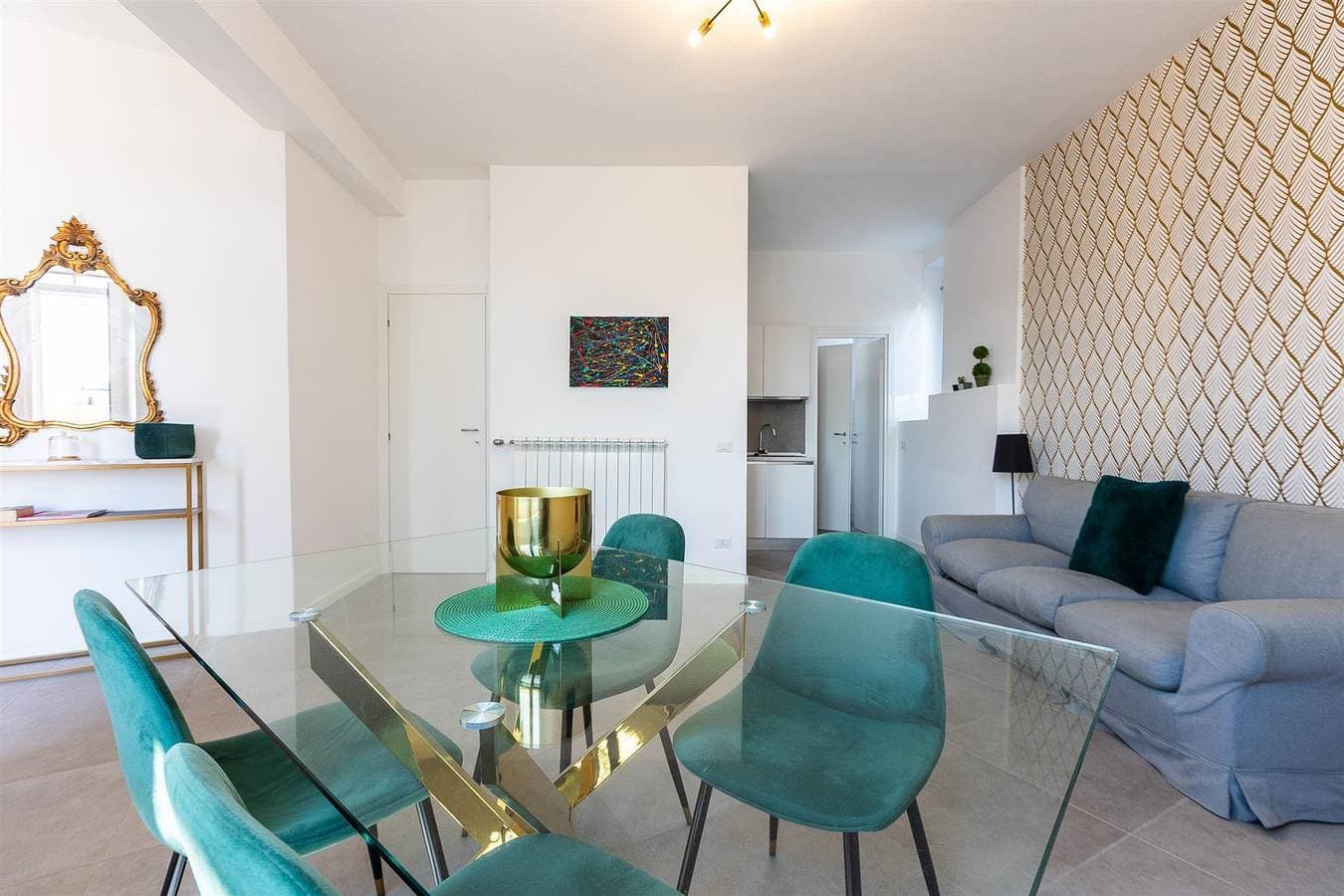 Foto 3 von 50: Ferienwohnung für 6 Personen mit Balkon/Terrasse