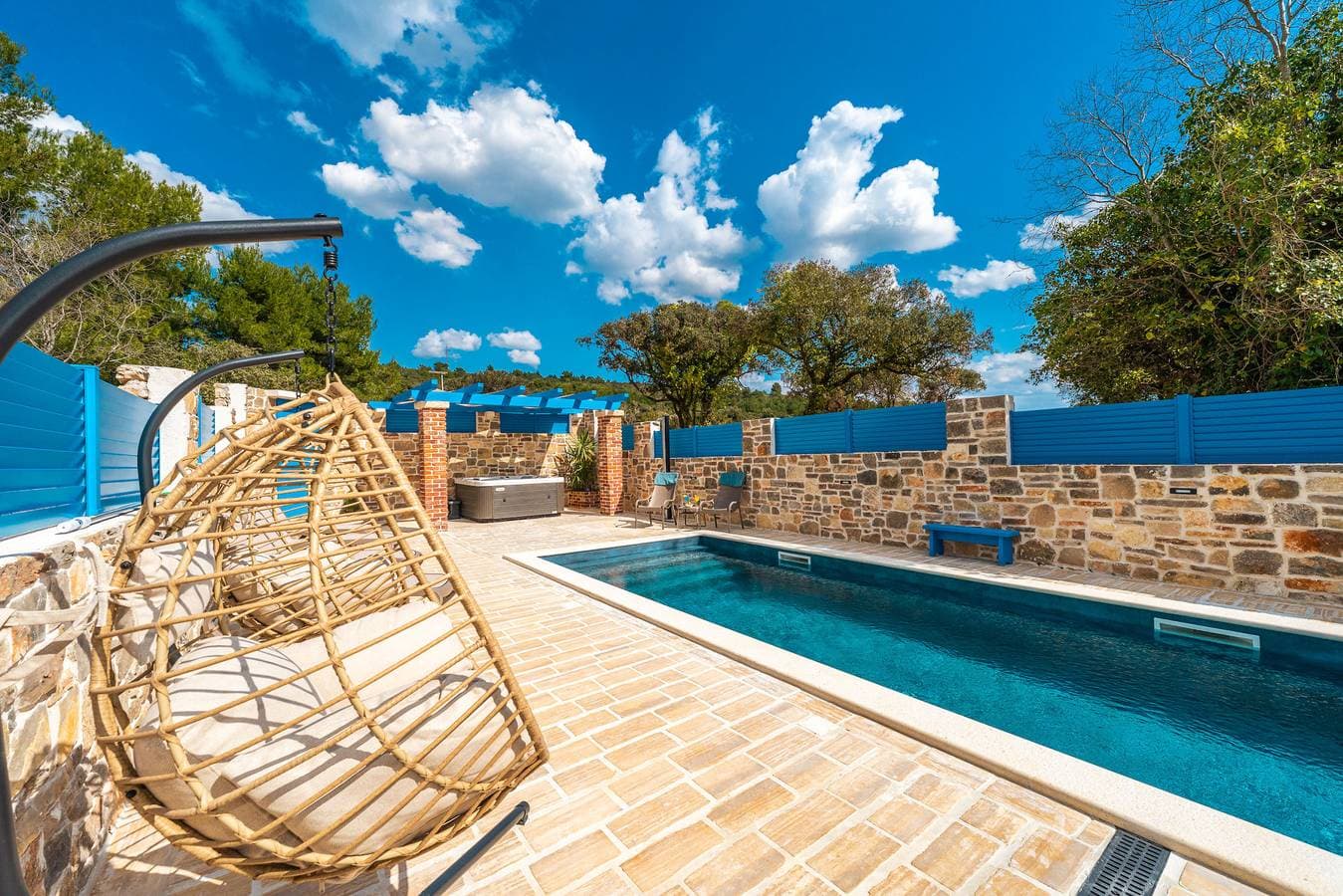 Foto 7 von 46: Stone Holiday house Zara with jacuzzi