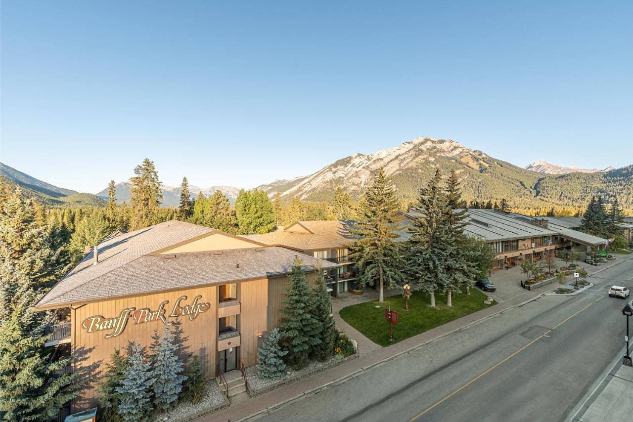 Banff Park Lodge 1