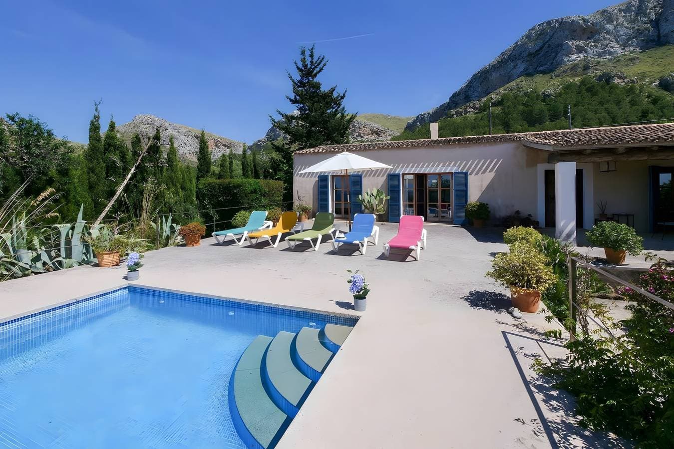 Foto 3 von 32: Ferienhaus Es Parral mit Pool und WLAN
