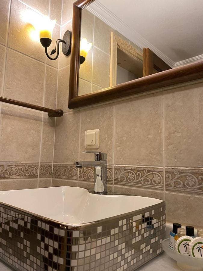 Foto 4 von 5: Deluxe Suite with Spa Bath