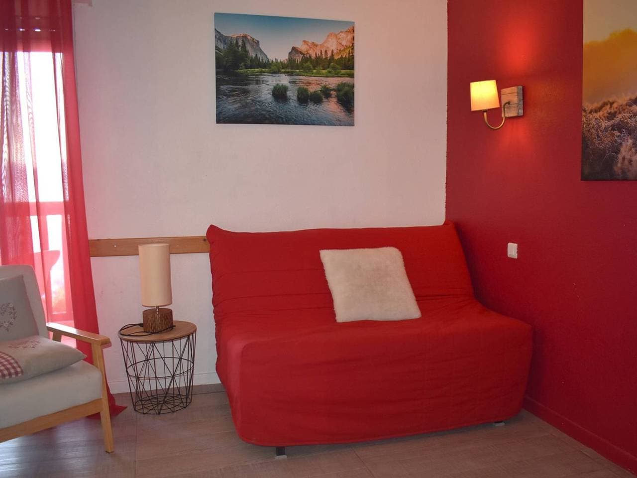 Foto 3 von 10: Studio-Kabine im Zentrum von Font Romeu mit Parkplatz