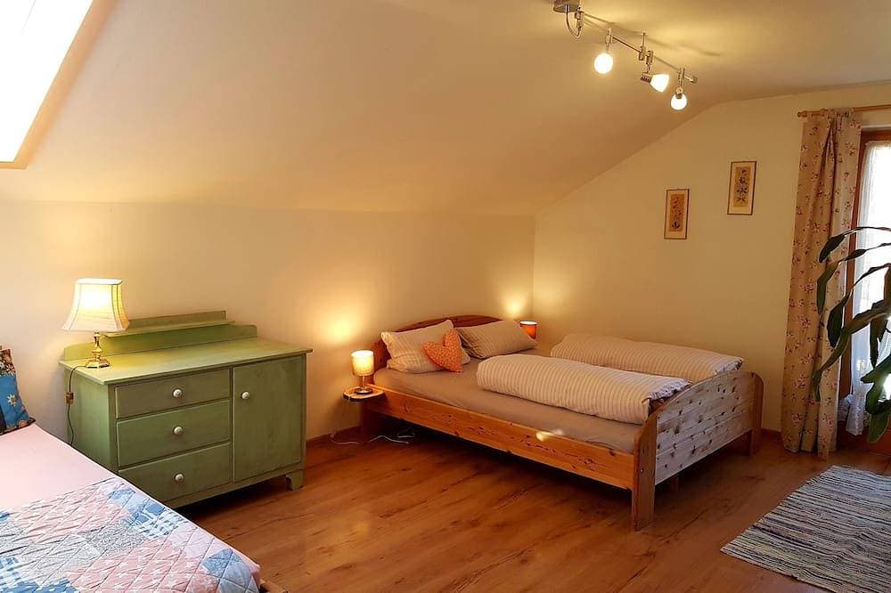 Foto 8 von 27: Schöne grosse renovierte Ferienwohnung mit 3 Schlafzimmern
