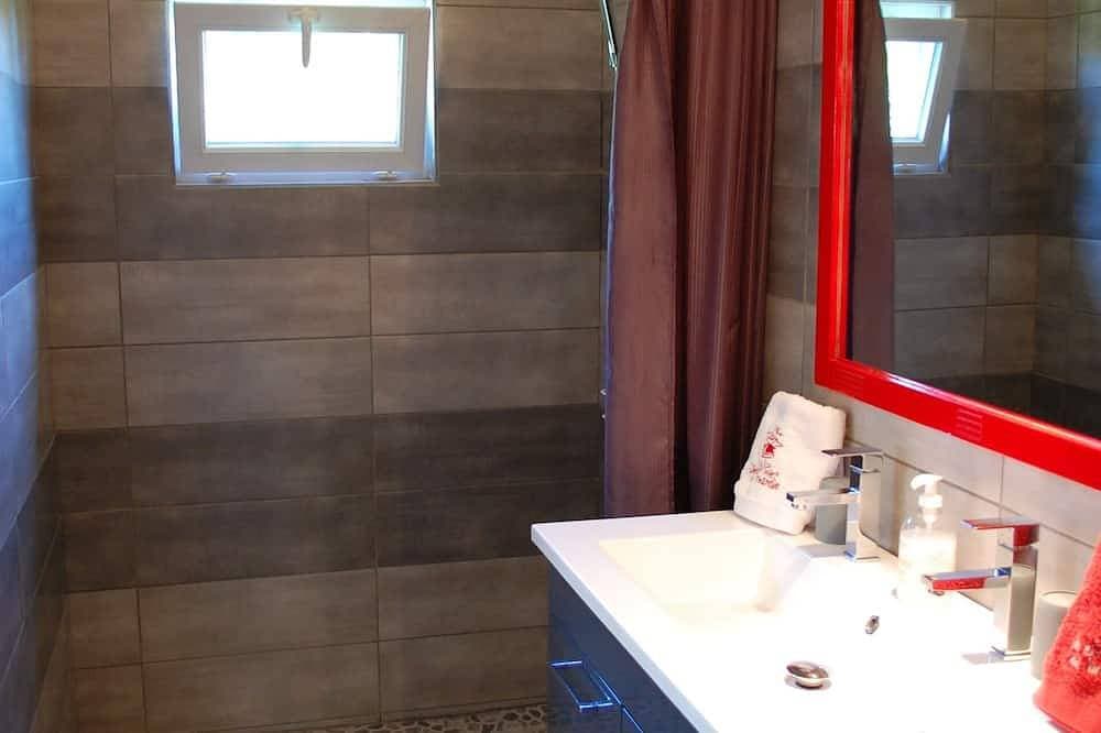 Foto 6 von 21: Studio-Übergroß-Ensuite mit Dusche-Gartenblick