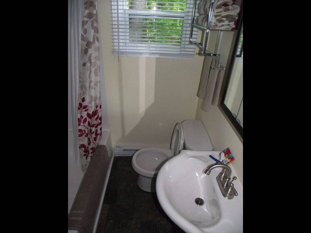 Foto 11 von 33: MacToimin Cottage Private Hot Tub Cabot Trail, Pleasant Bay,N.S.