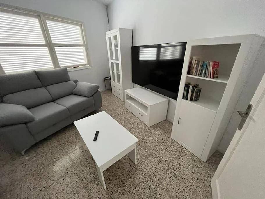 Foto 5 von 23: Three-Bedroom House