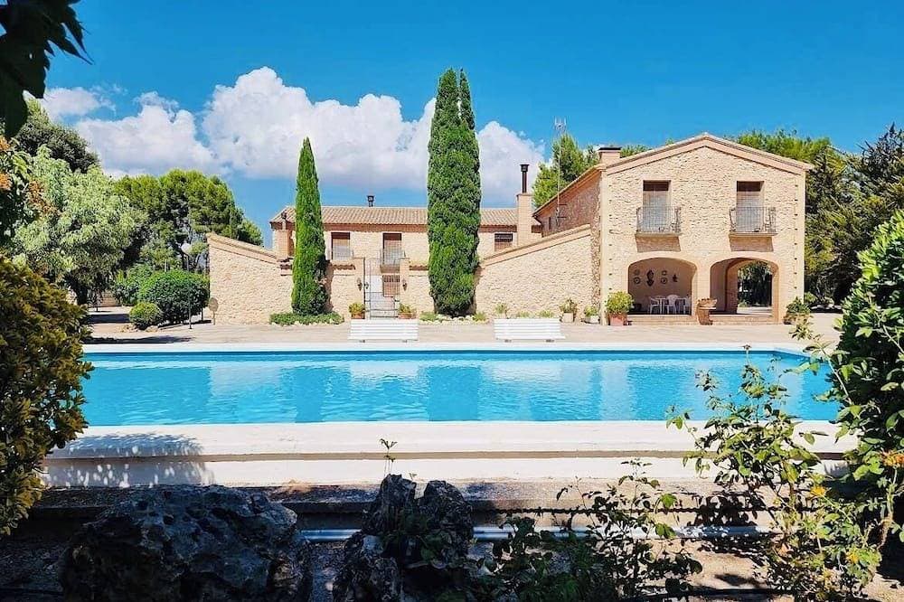 Familien-Gruppen-Haustierfreundliche Finca mit einzigartigem Pool &Pinienbäumen 1