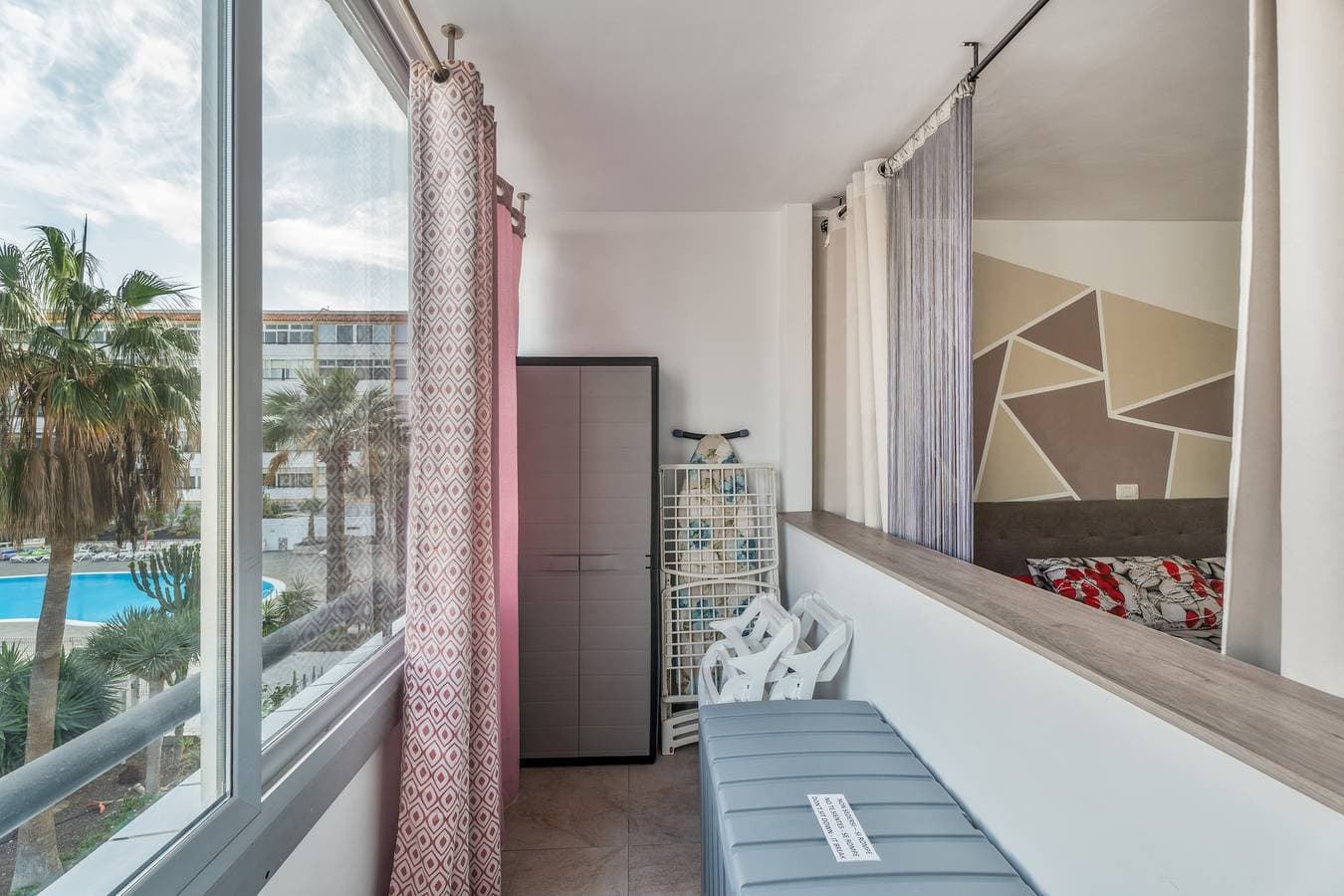 Foto 4 von 33: Ferienwohnung 'Chasna' mit Gemeinschaftspool, Gemeinschaftsgarten und WLAN