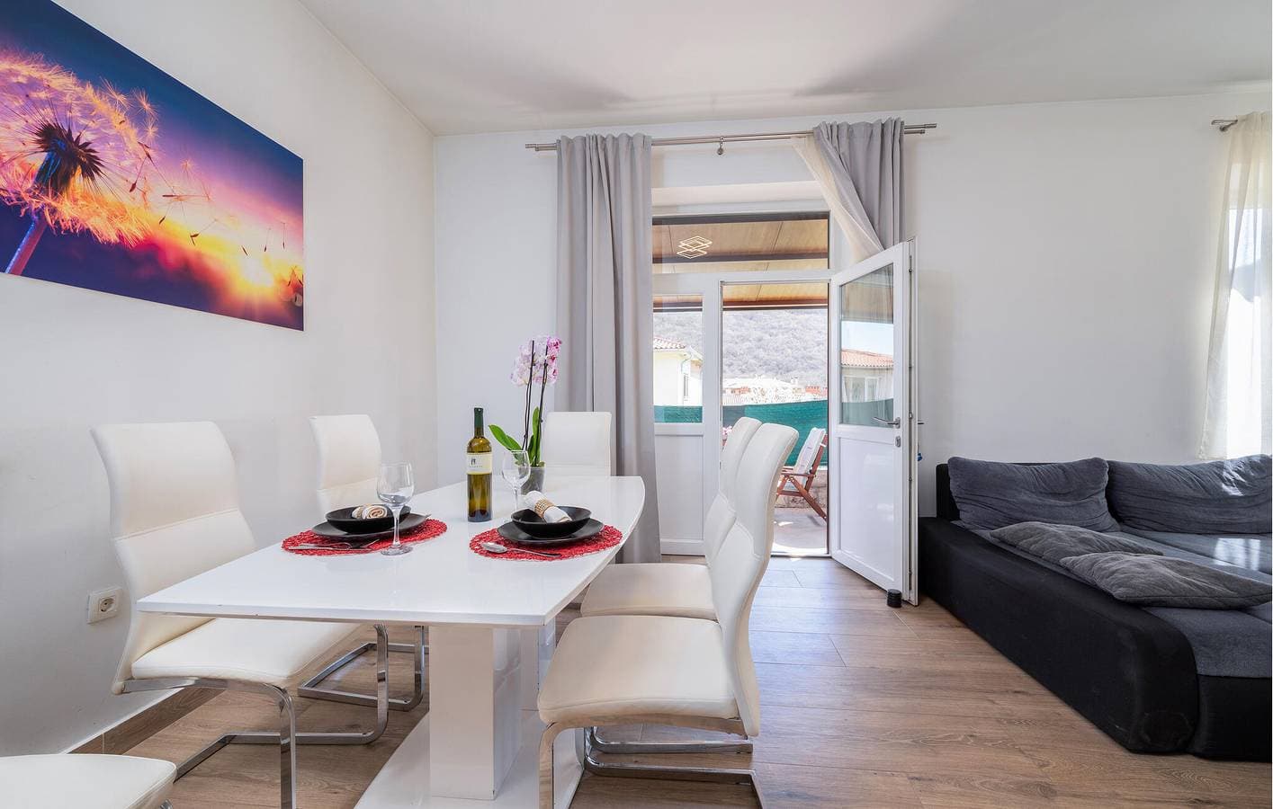 Foto 6 von 24: Gemütliche 2-Zimmer-Wohnung mit WLAN und Parkplatz, 500 m vom Stadtzentrum von Raša entfernt