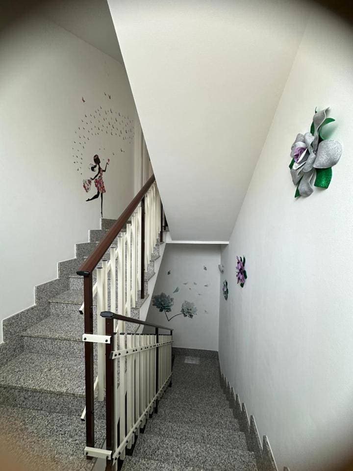 Foto 10 von 52: Three-Bedroom House