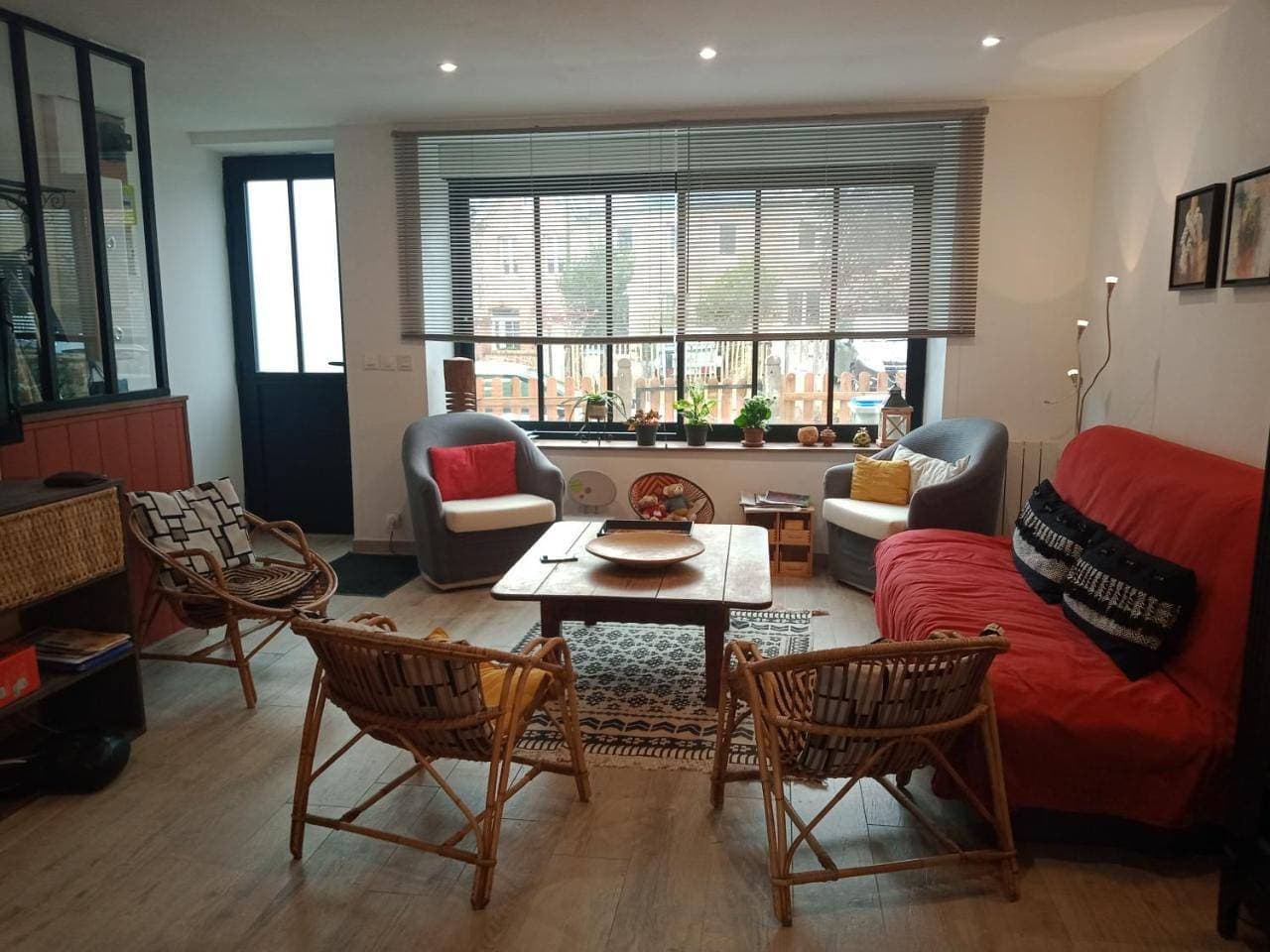 Foto 6 von 34: Three-Bedroom House