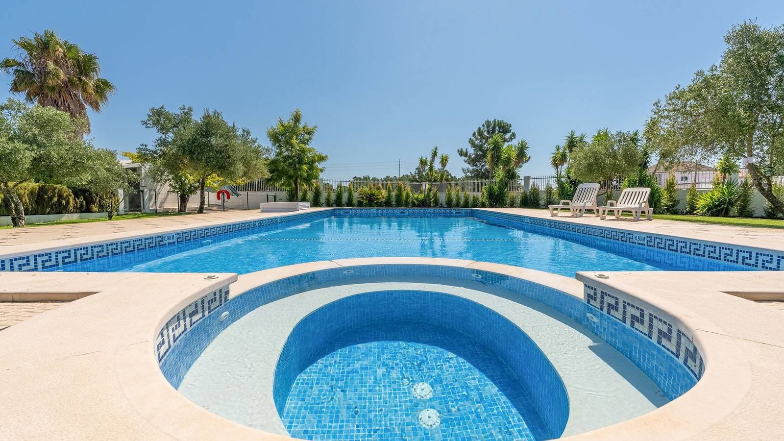 Foto 2 von 60: Ferienhaus für 8 Personen mit Pool