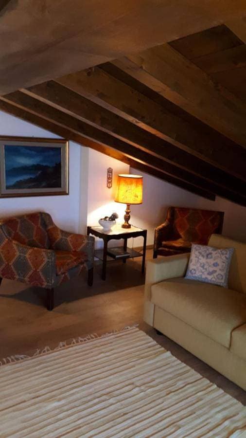 Foto 4 von 16: Three-Bedroom House