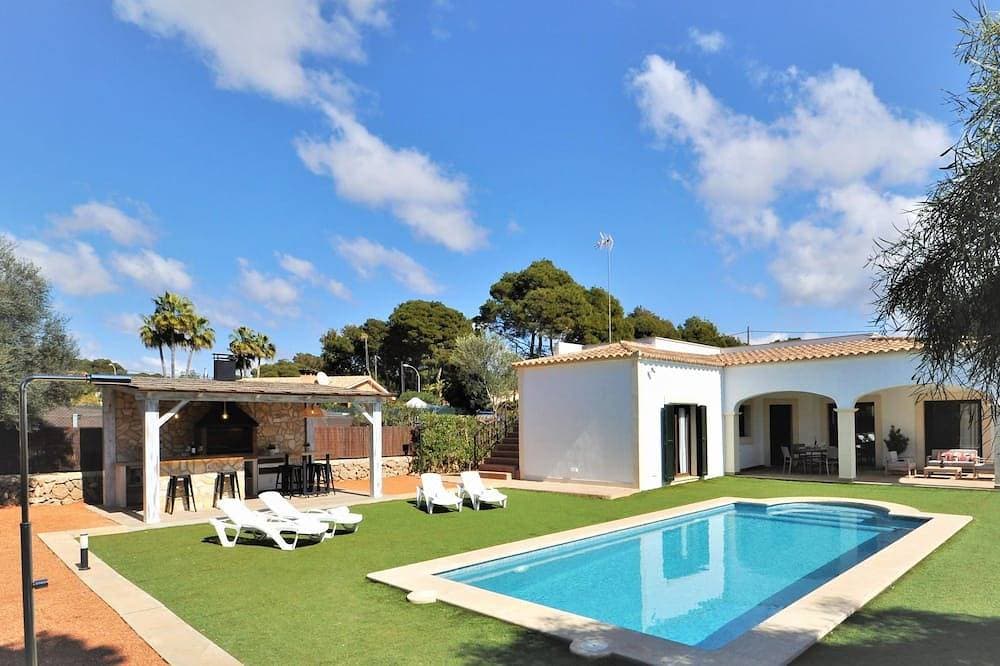 Villa Monica en barrio residencial de Cala Pi para 6 personas con piscina priva 1