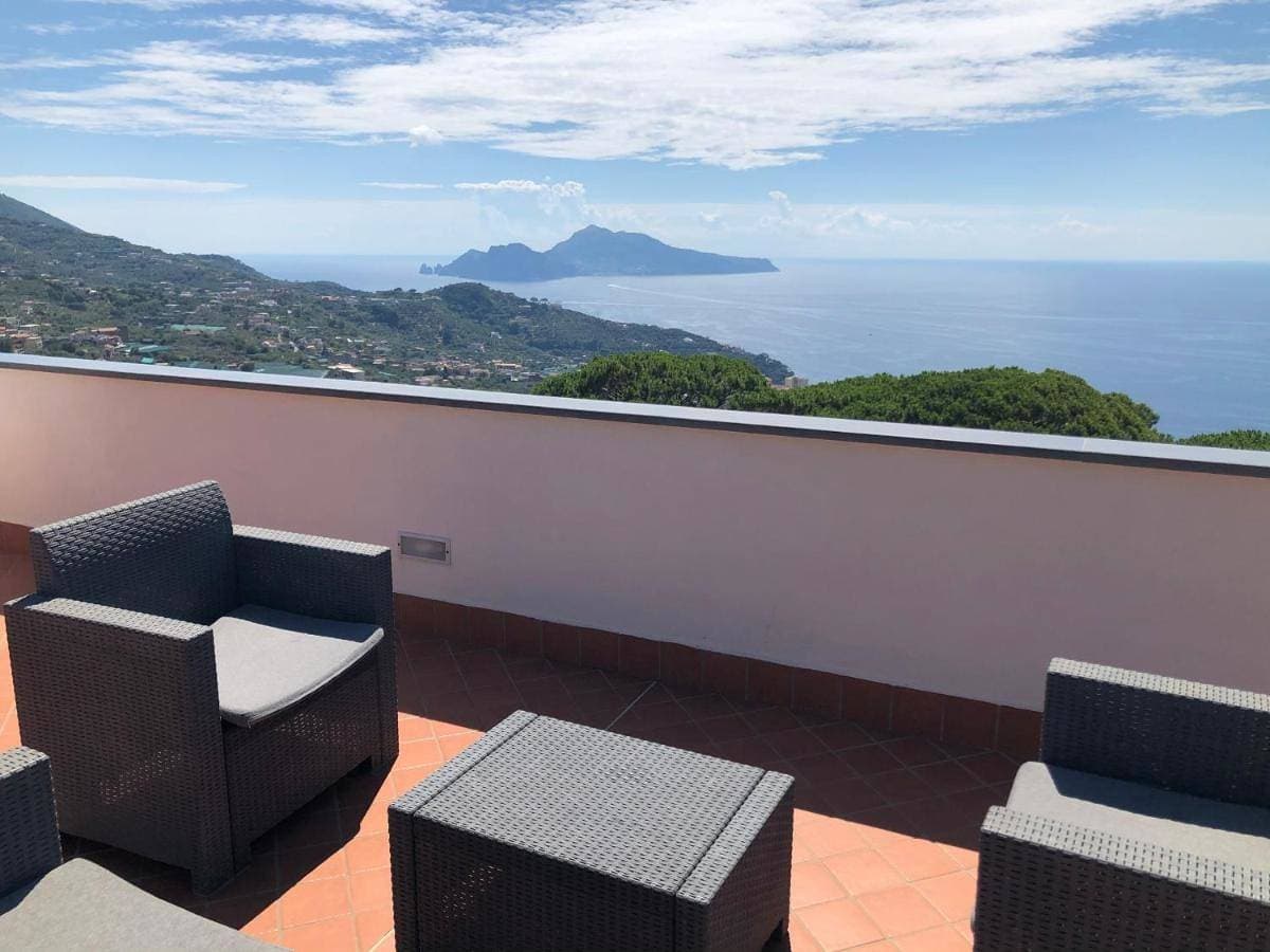 Foto 4 von 5: Apartment with Sea View
