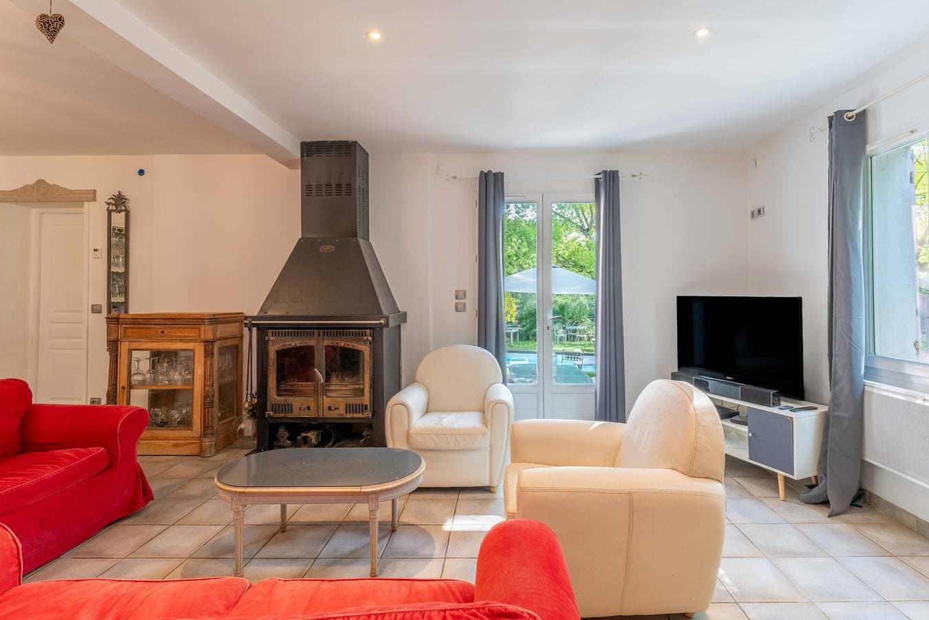 Foto 7 von 30: Villa 'Plein Coeur Du Luberon' mit privatem Pool, privater Terrasse und WLAN