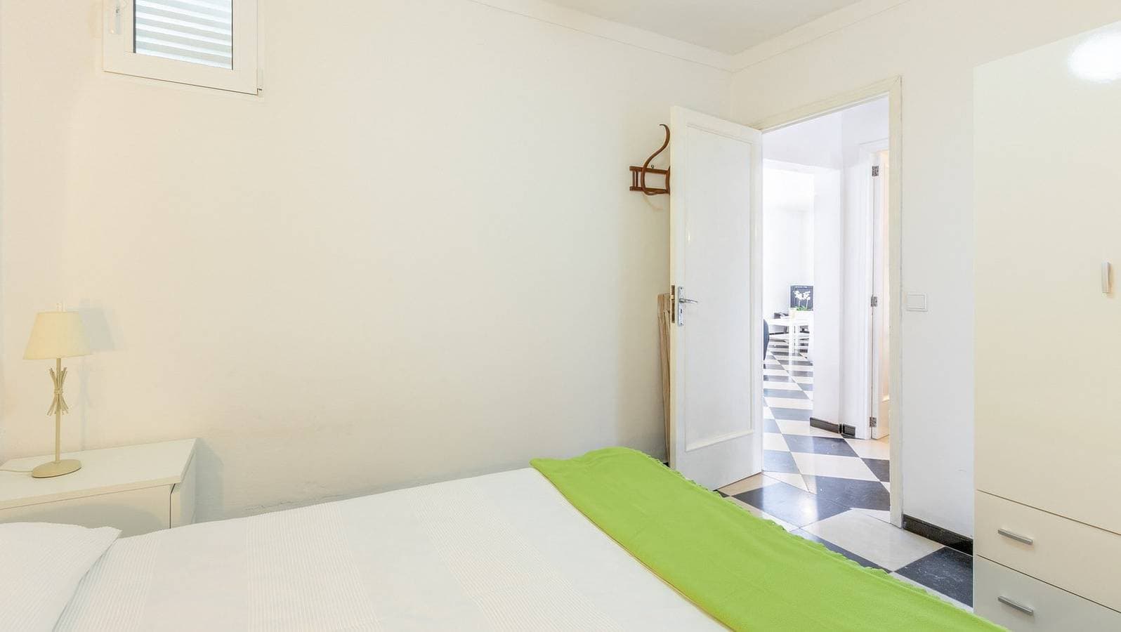 Foto 13 von 37: Ferienwohnung für 4 Personen mit Garten