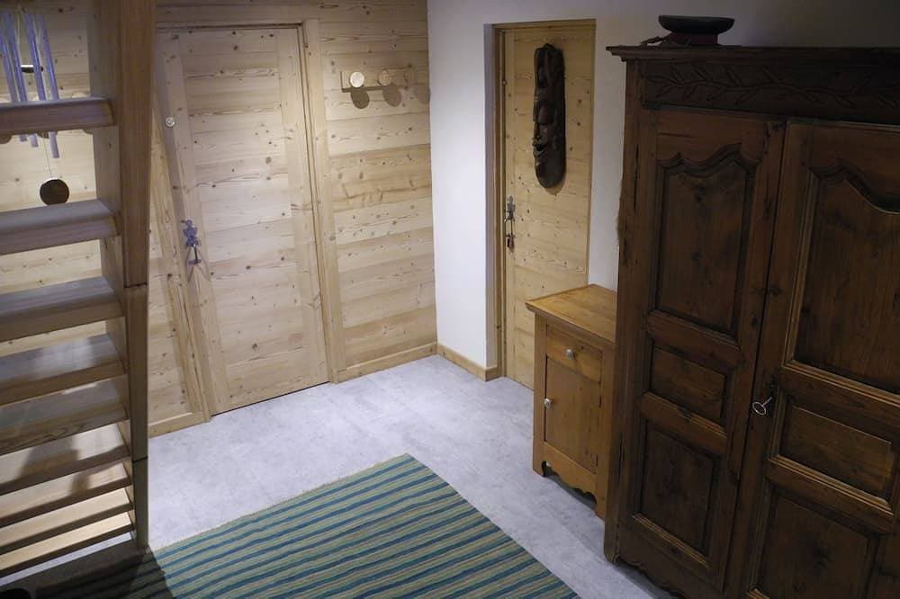 Foto 8 von 13: Studio with mountain charm