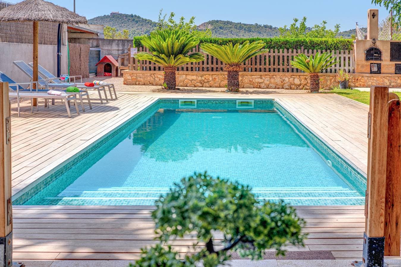 Foto 2 von 28: Wunderschöne Villa Ronda Estación mit Pool, Terrasse, Garten, WLAN und Klimaanlage; Straßenparkplätze vorhanden