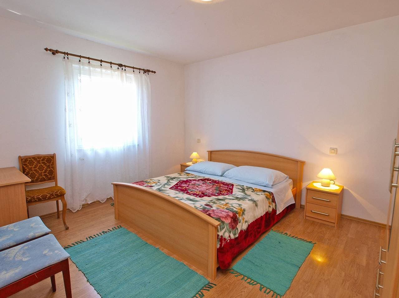 Foto 4 von 27: Ferienwohnung für 4 Personen mit Terrasse