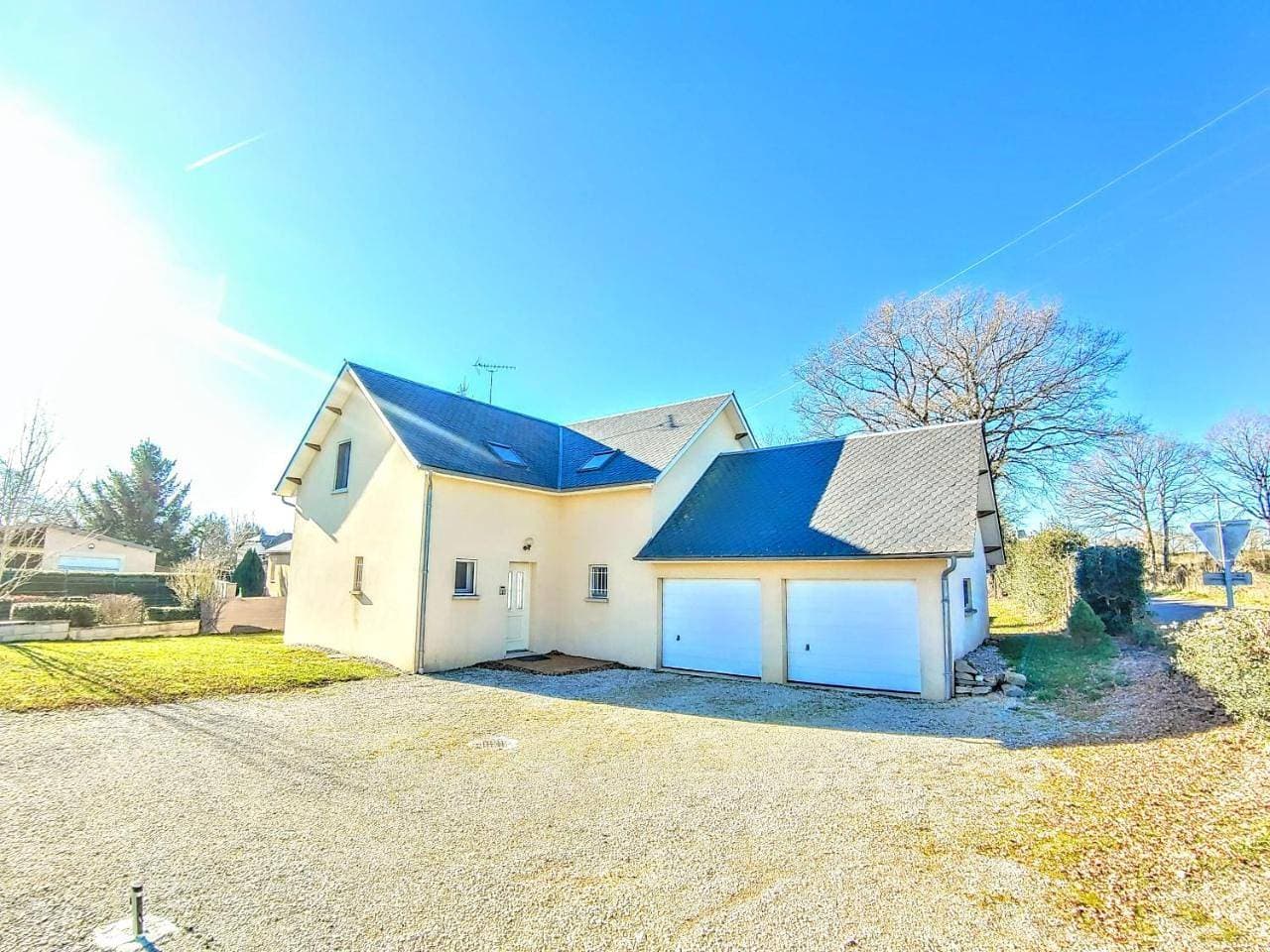 Foto 6 von 97: Five-Bedroom House