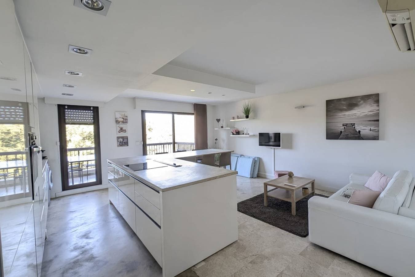 Foto 7 von 20: Ferienwohnung für 4 Personen mit Terrasse