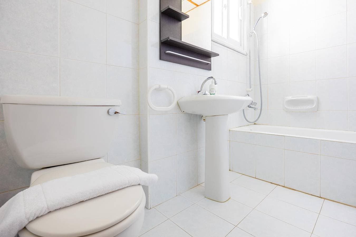 Foto 12 von 33: Villa für 4 Personen mit Balkon