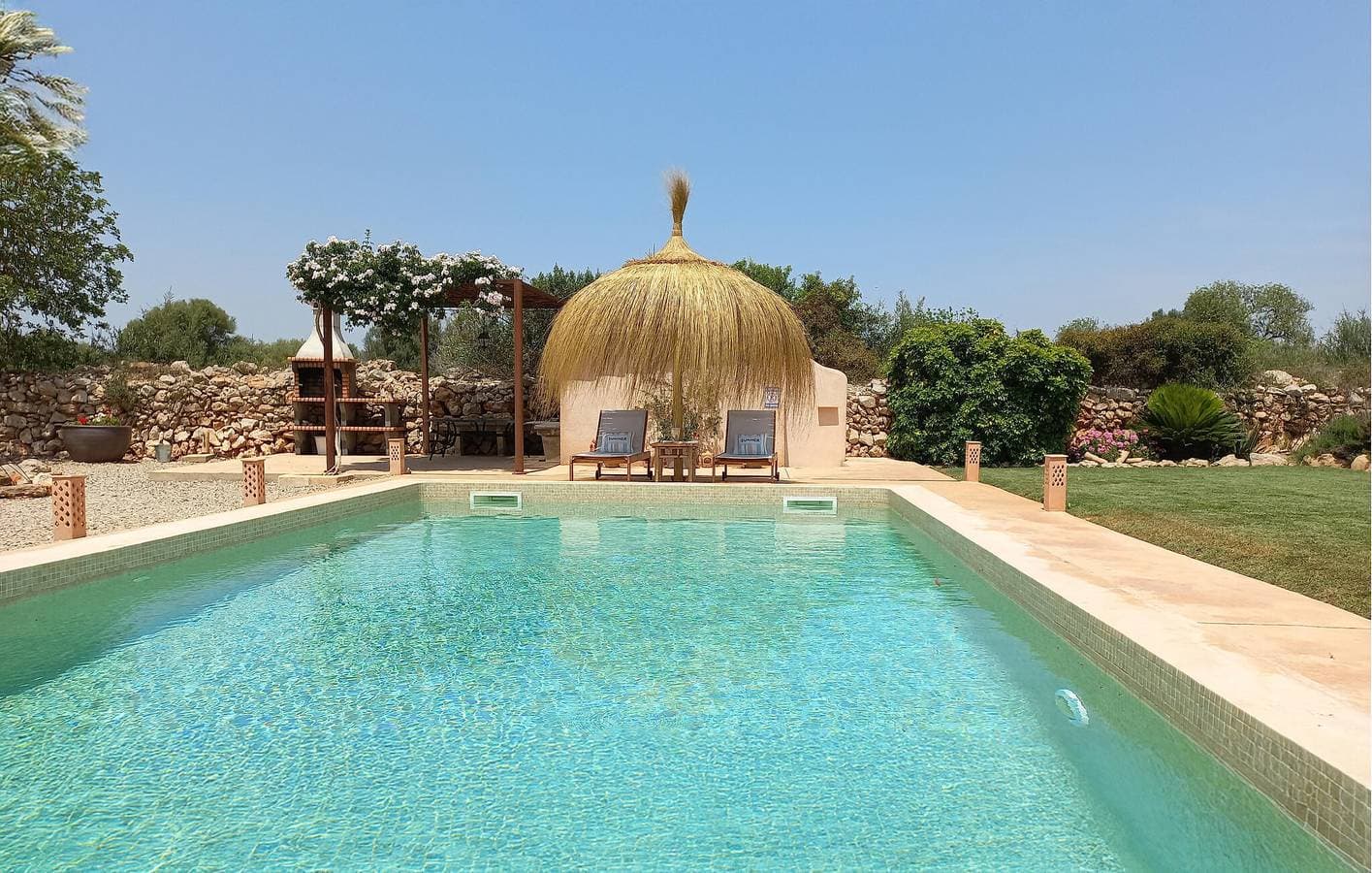 Foto 12 von 44: Son Mesquida Terrassenwohnung mit Pool