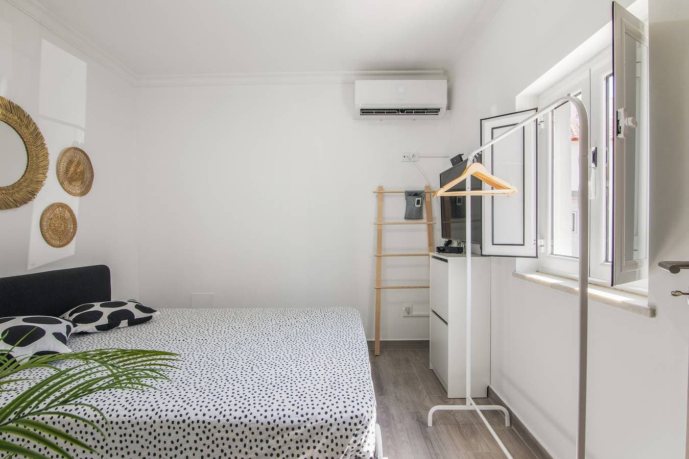 Foto 13 von 21: Ferienhaus 'Little Paradise' mit gemeinsamer Terrasse, WLAN und Klimaanlage