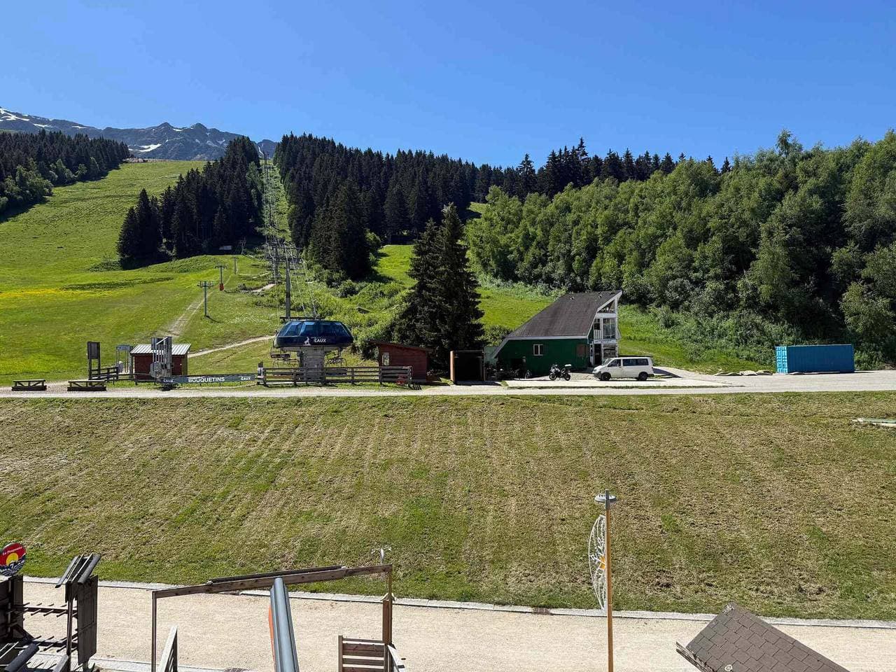 Foto 8 von 10: Studio mit Kabine direkt an der Piste mit Balkon, 4 Betten
