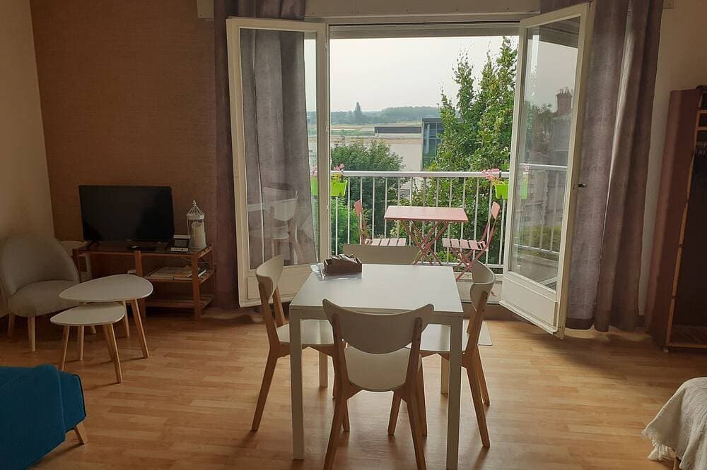 Studio 2/3 Pers - à 2 pas de la Loire - Balcon - Parking Privé - Box Vélos - 2 1