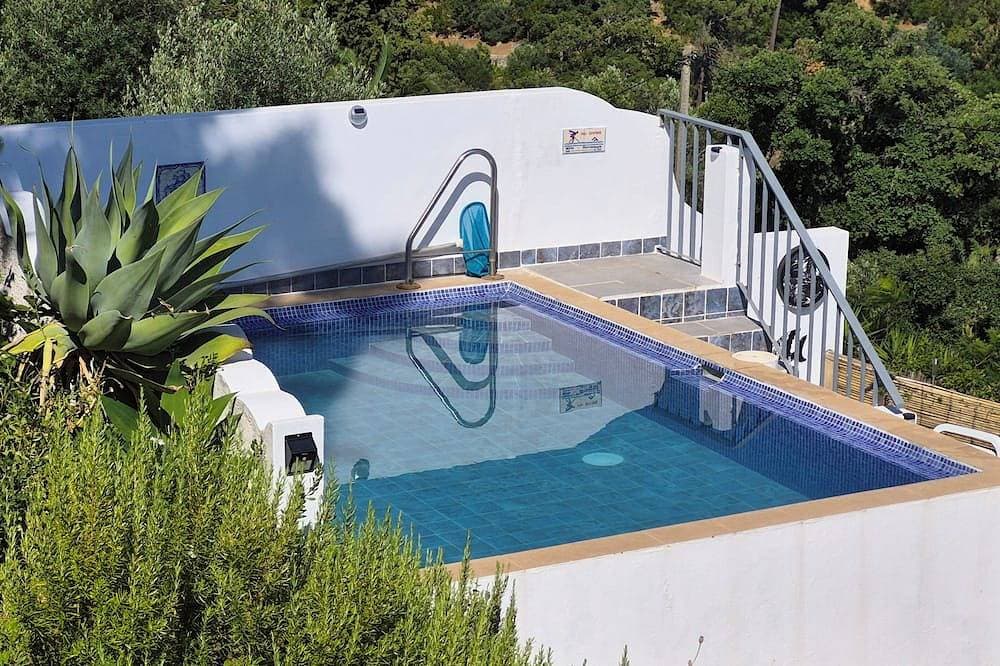Foto 12 von 30: Das perfekte Wochenende Alleinlage mit Pool auf der Terrasse.