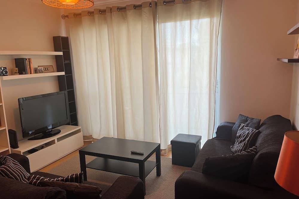 Foto 12 von 30: Lisbon - central, modern, with balcony, two suites, garage and security