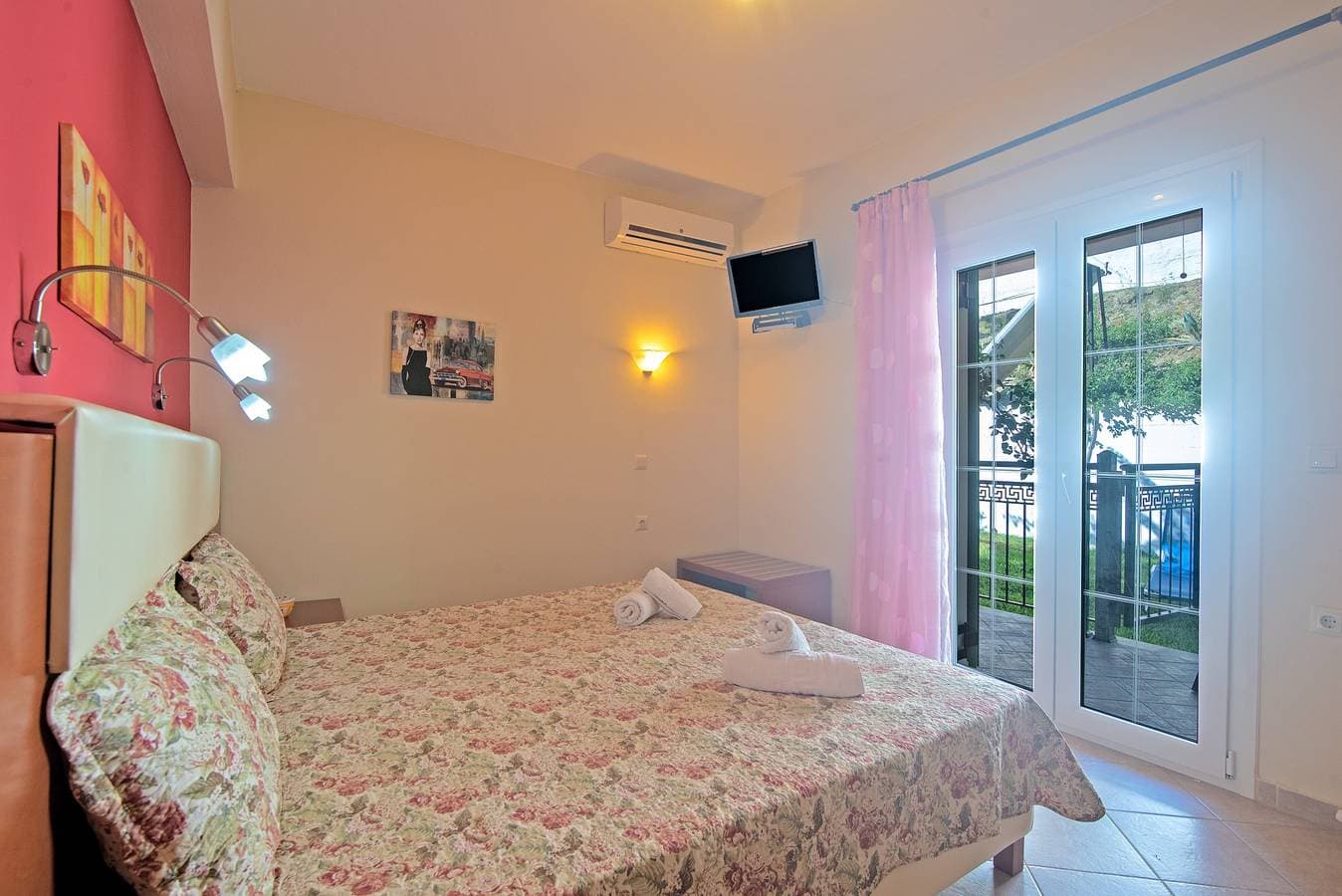 Foto 12 von 22: Einzimmerapartment 'Villa Pepy Studio 3' nahe dem Strand mit Garten & WLAN