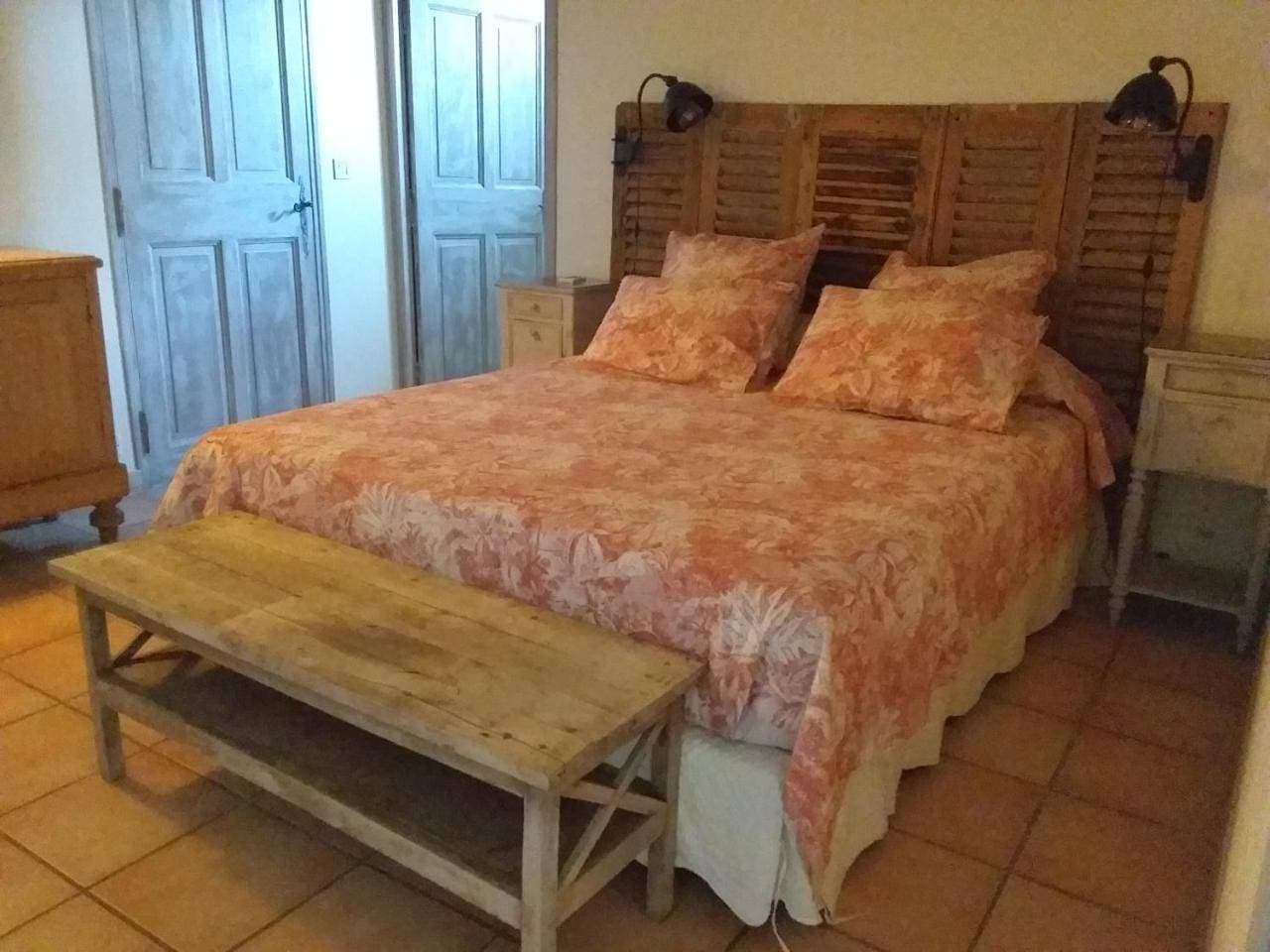 Foto 7 von 7: Double Room with Private Bathroom