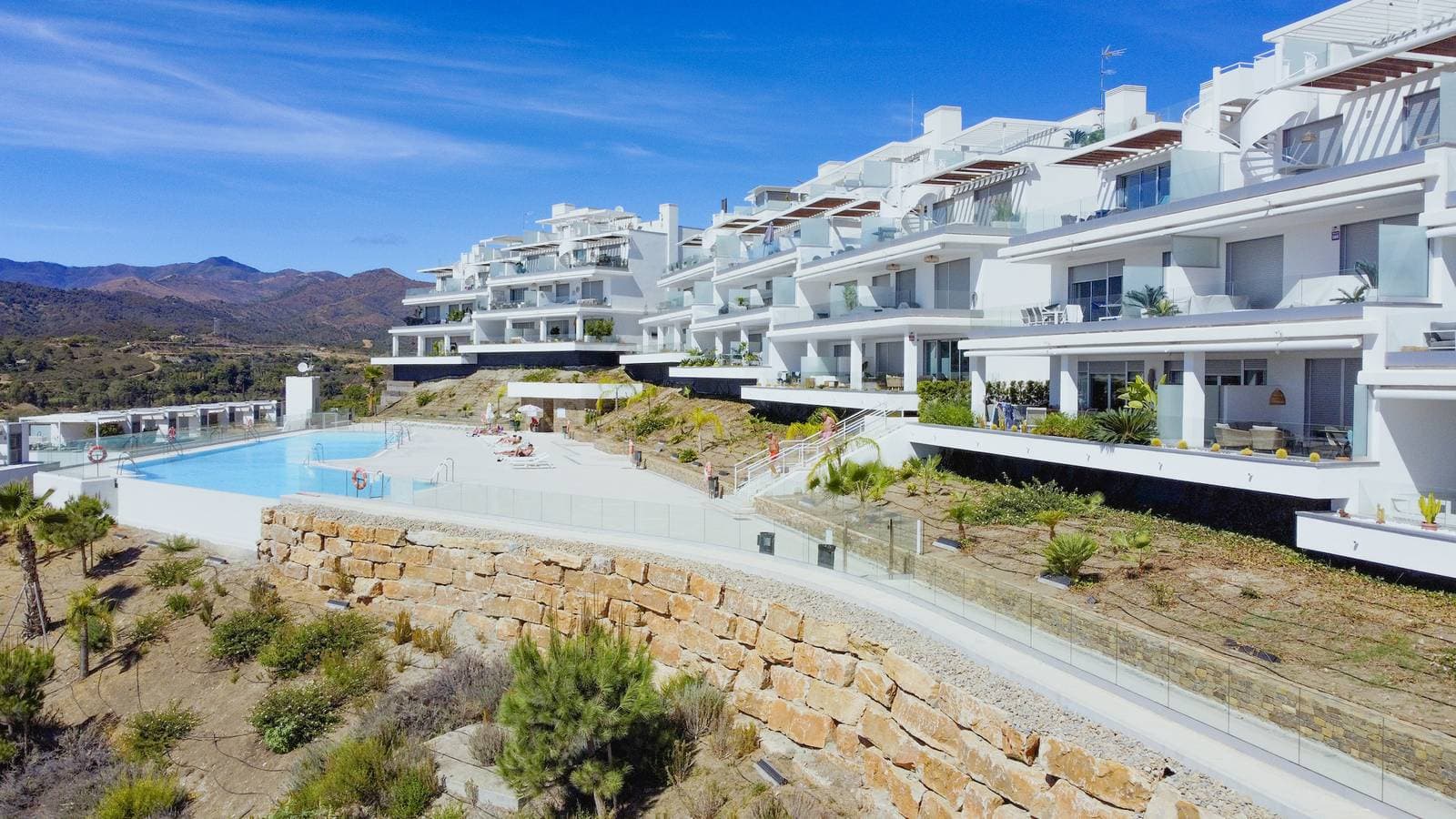 Oceana Views - 2 Bedroom Apartment 1