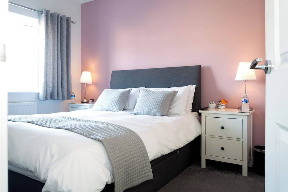 Modern 3-Bedroom House in Shefford. Central Bedfordshire close to A1 and M1 1