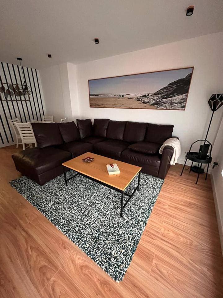 Foto 6 von 13: Three-Bedroom Apartment
