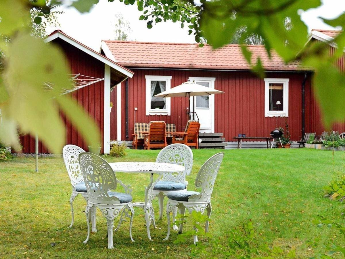 Three-Bedroom Holiday home in Tived 1