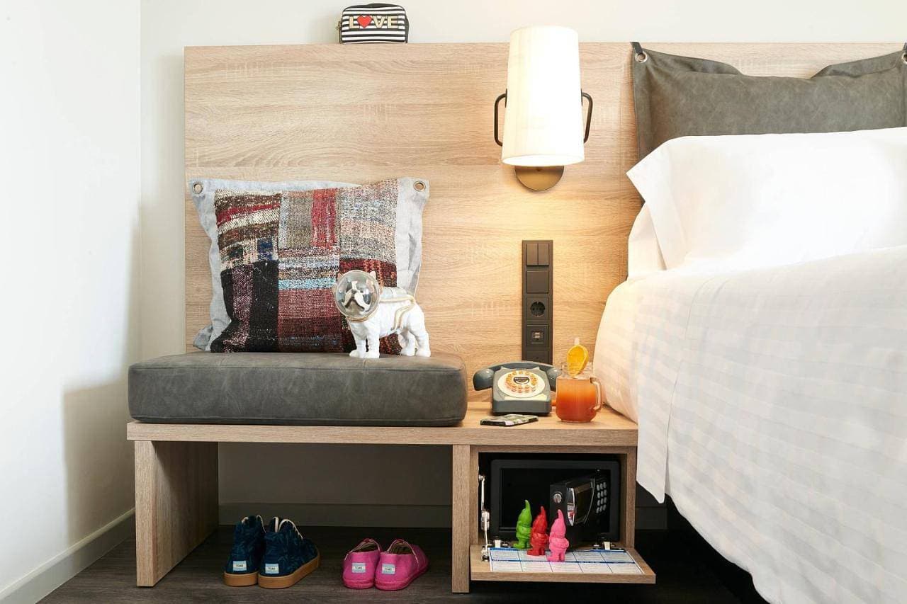 Foto 7 von 9: Moxy Twin Standard, Guest room, 2 Twin/Single Bed(s)