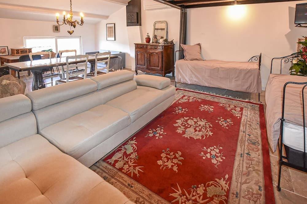 Foto 9 von 20: Amazing home in Montagnac-Montpezat with house a panoramic view